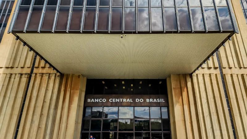 Mercado financeiro eleva previsão da inflação